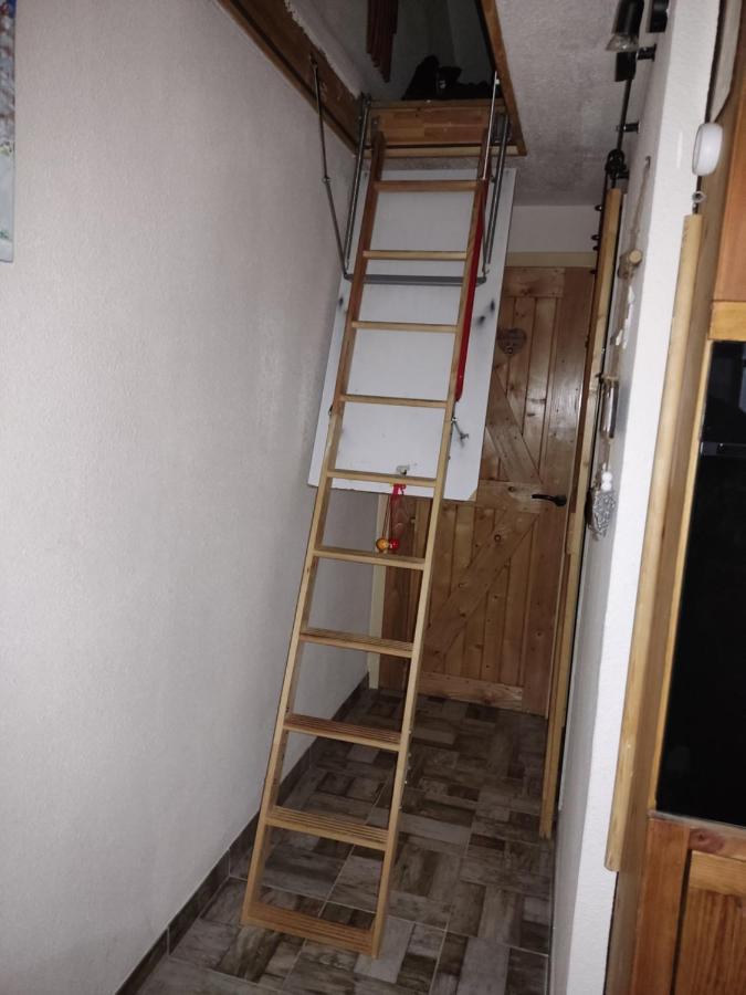 Les Fontanilles Odeillo Chalet 60 Wifi & Parking Gratuit Expose Plein Sud & Plein Pied , Draps & Serviettes De Toilettes Non Inclus, Sabanas Y Toallas No Incluidos 外观 照片
